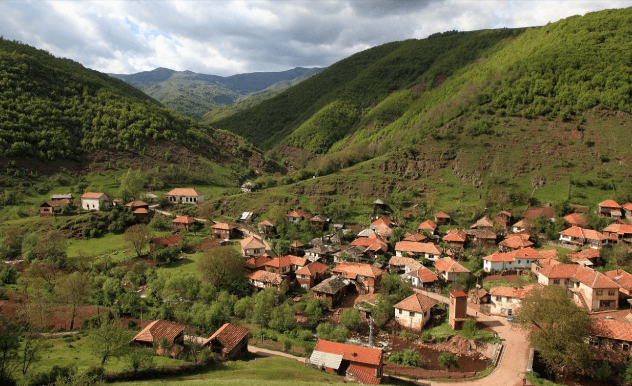 Local Food Tour Ideas in Traditional Serbian Villages with Home-Cooked Meals